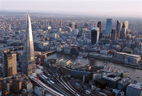 difference between global city and megacity|What's the Difference Between a Megacity, a Metropolis, a .